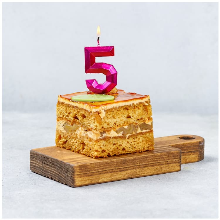 Свеча -цифра "5" Диамант Маджента 4,5см